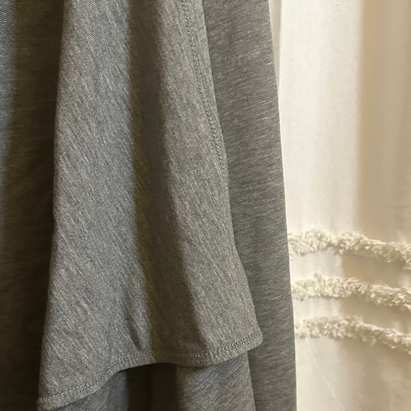 Matilda Jane Gray Sleeveless Drape Cardigan size XL - Picture 4 of 5